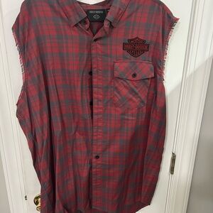 Harley-Davidson Men's Red and Black Plaid Sleeveless Shirt